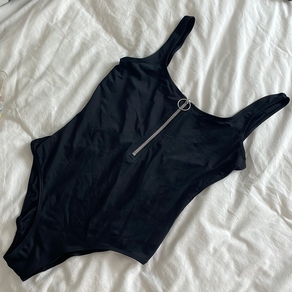 ASOS one piece swimsuit black US 6 - Picture 1 of 4